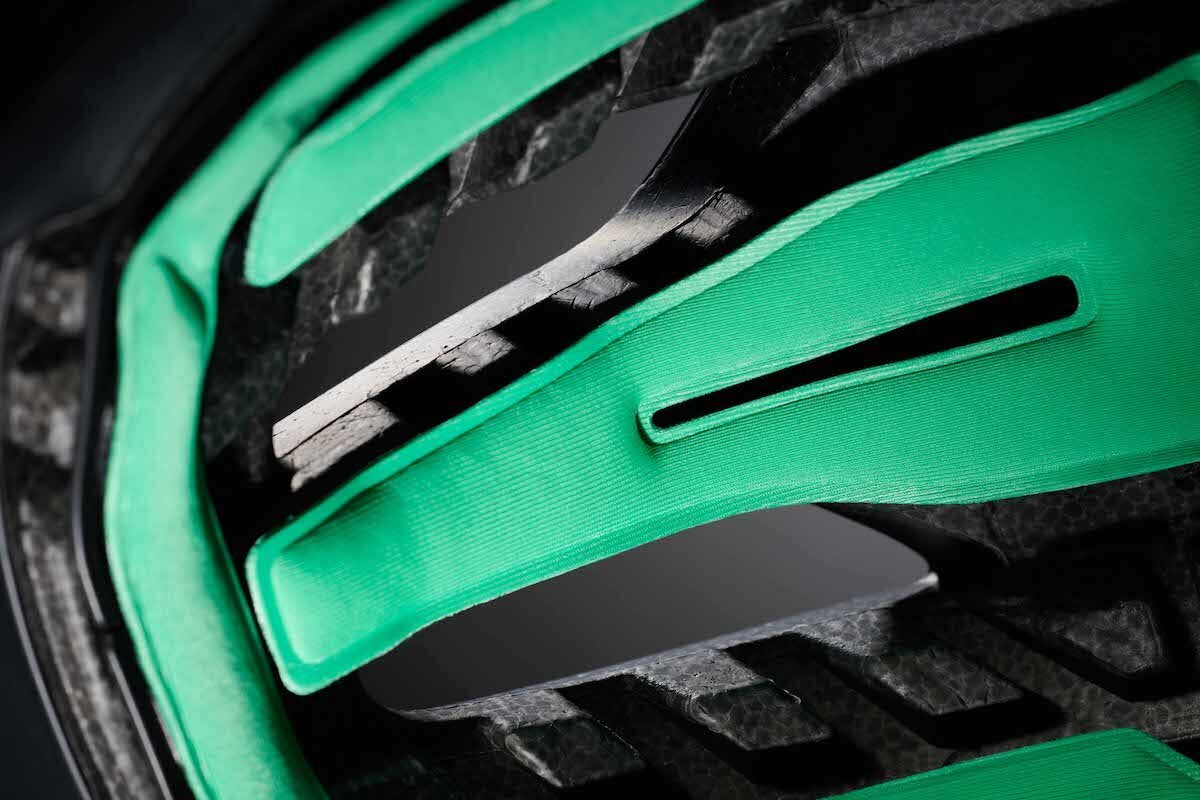 Lazer Sport KinetiCore Helmets 3.jpg