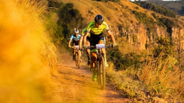 Beukes and Heyns extend their lead at KAP sani2c Stage 2