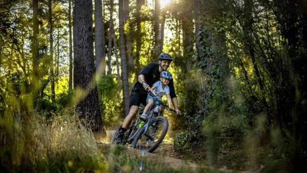The Little Wing kids’ bicycle seat launches in South Africa