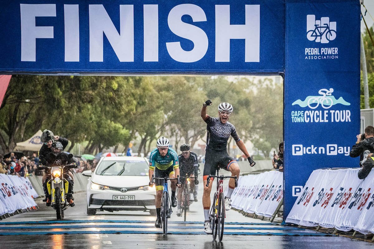 Cape Town Cycle Tour 2022 Men Sprint Photo Credit Tobi Ginsberg .jpg