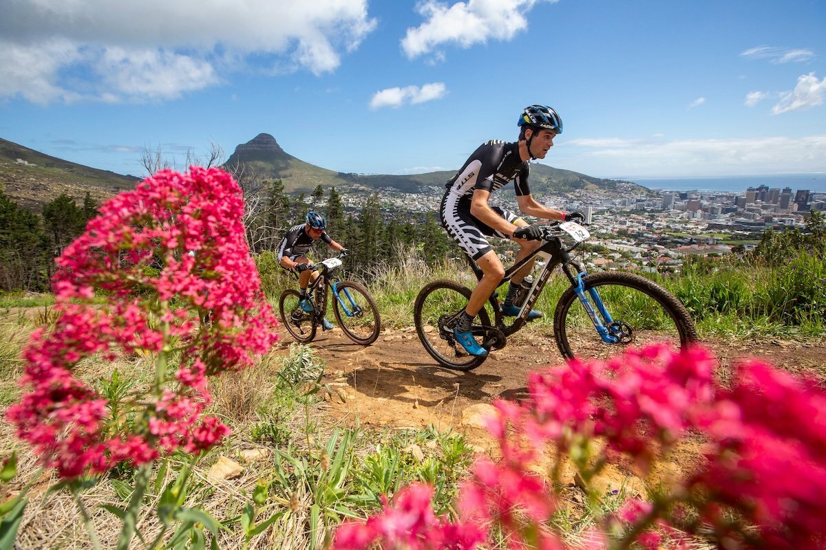Schneller leading Huber during the 2021 Absa Cape Epic Prologue on Table Mountain. Image by Sam Clark.jpeg