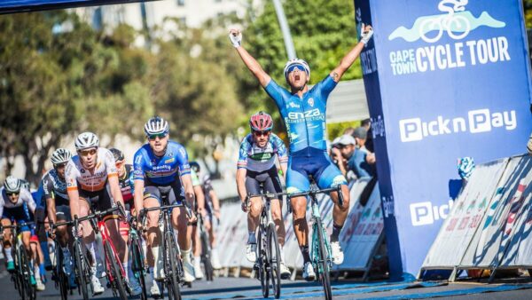 Win number four for Hoffman, Le Court de Billot wins second women’s title