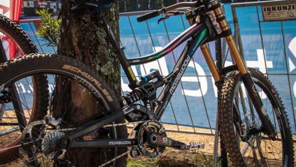 PMB World Cup: Found in the pits – Prototype Morewood Makhulu 650b, Specialized and Polygon