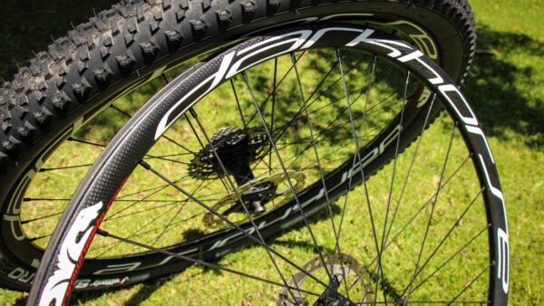 Review: Darkhorse DH29 Carbon Mountain Bike Wheels