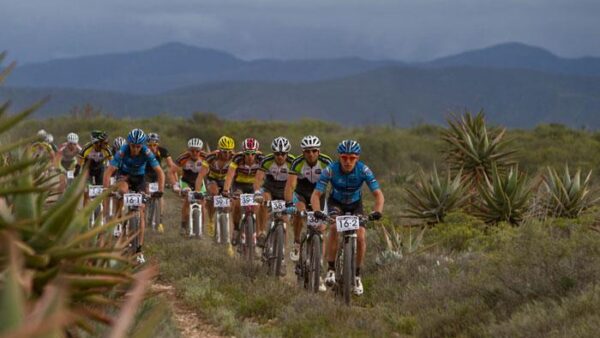Evans, George extend lead at Bridge Cape Pioneer Trek