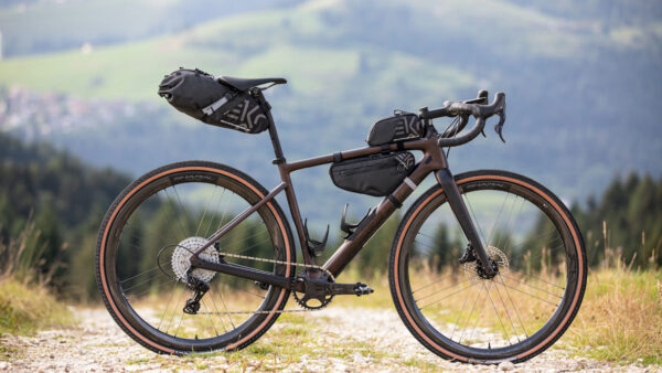 Campagnolo unveil Ekar 1×13 lightweight gravel drivetrain