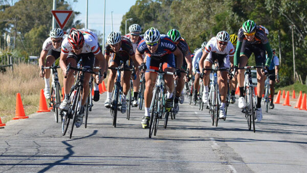 Smit takes early lead at USSA champs