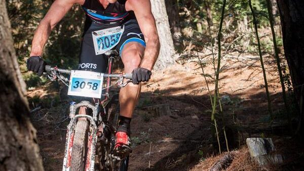 Hugo, Van Huyssteen invincible at Totalsports XTERRA Pezula