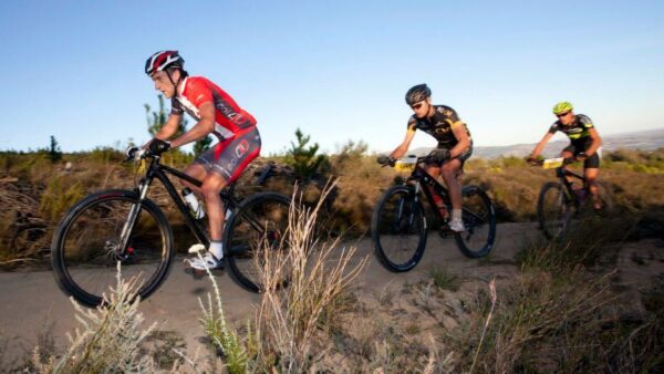 Knox surprises with back to back wins at MTN Gravel Travel