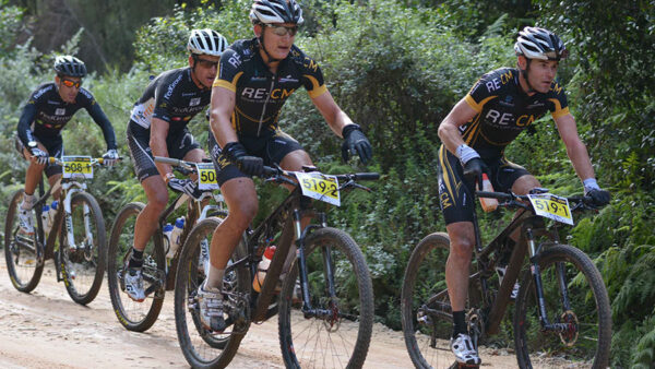 Woolcock, Luus strike first blow at RE:CM Knysna 200