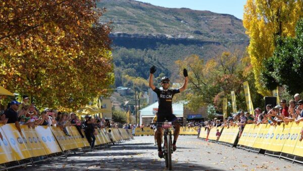 Bell and Ralph take top honours at UCI World Series MTN Clarens