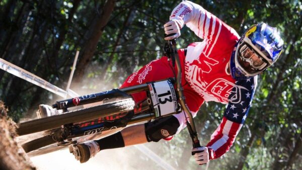 Gwin goes fastest in Downhill qualifying