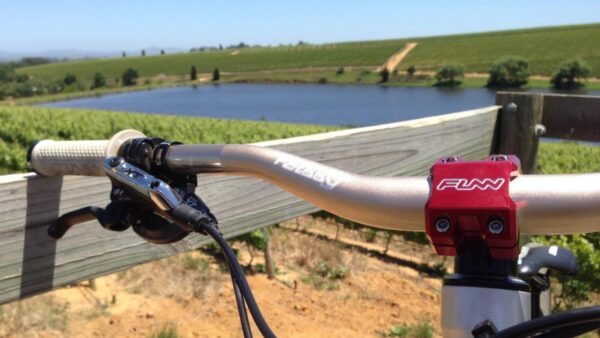 Review: FUNN Fatboy handlebar & Strippa stem