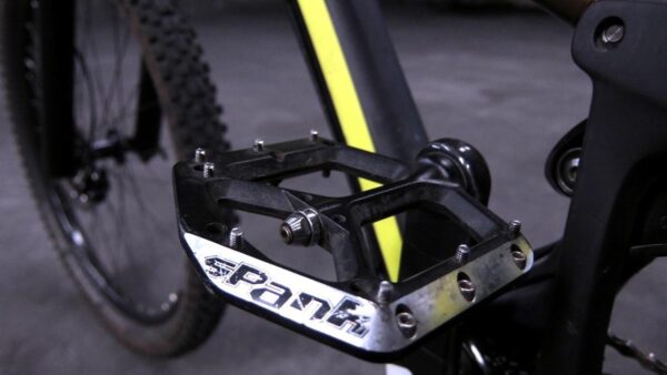 Review: Spank Spike pedals