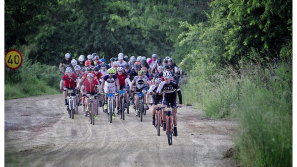 Heat tests riders on TransCape queen stage