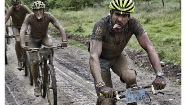 Stelling trudges into lead at muddy TransCape