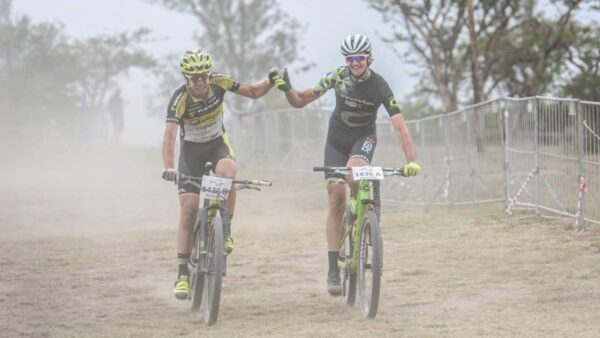 Kleinhans and Beers win 2016 Berg & Bush