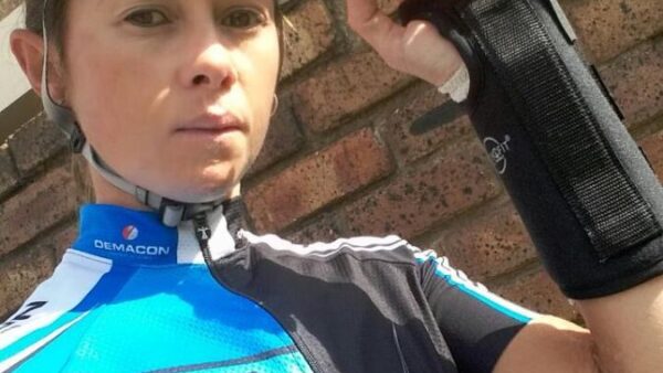 Freak crash derails Lynette Burger Pieterse’s aQuellé Tour Durban dreams