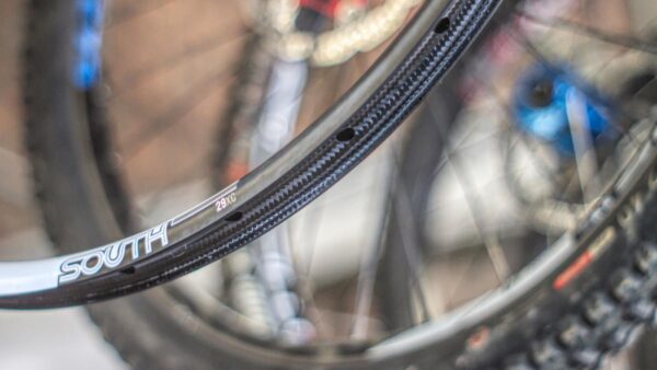 Carbon wheels. Aluminium frame. Or the opposite?