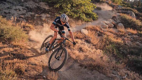 Giant Unveils All-New XtC 29 Range