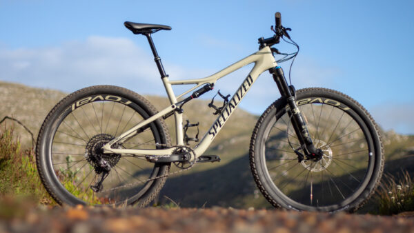 Review: Specialized Epic Expert EVO