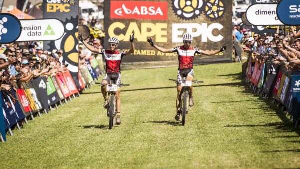 Buys & Beukes go home in red