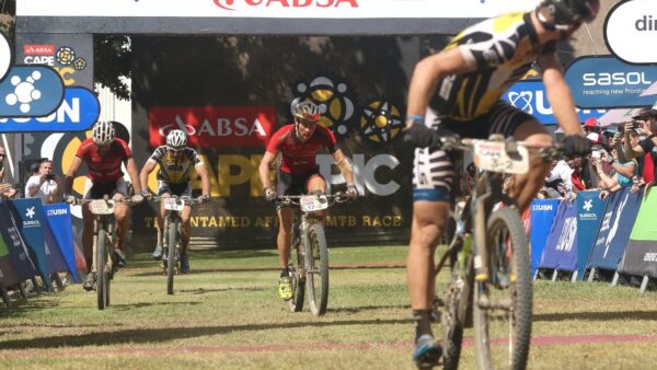 Rohrbach & Pfrommer pip leaders to the post on Stage 5