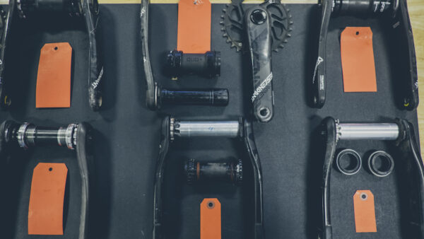 SRAM tackle bottom bracket standards with DUB