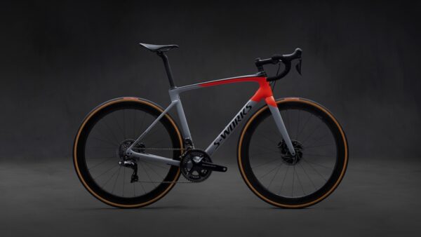 Specialized launch new aero Roubaix with hydraulic Future Shock