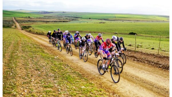 Posthumus and Webb Win 2019 Around The Pot