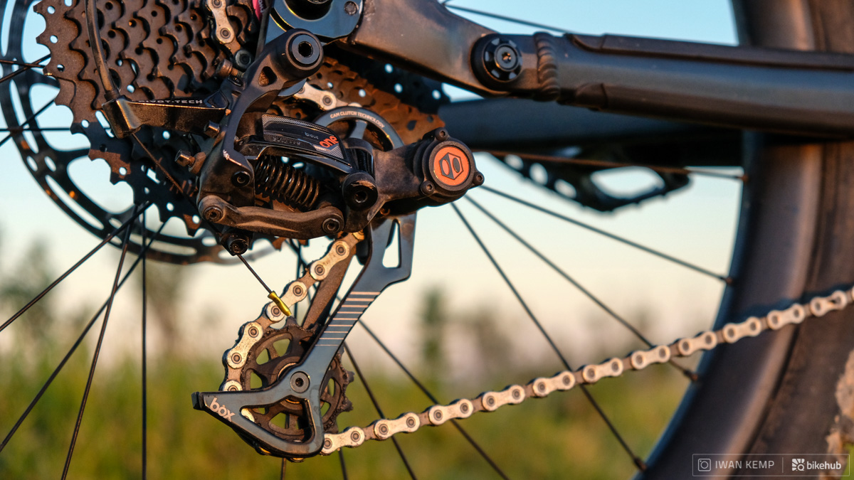 Review Box One Drivetrain Bike Hub