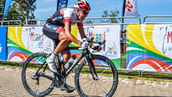 Former Lost City champ re-signs for women’s pro team