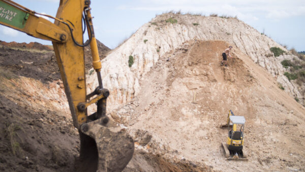 Video: Pure Darkness 3 | Building Week Two