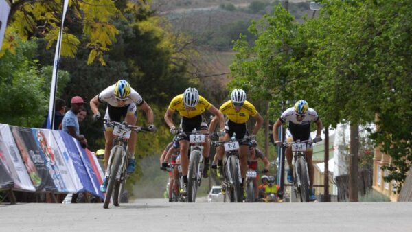 Buys, Beukes sprint to Bridge Cape Pioneer Trek stage win