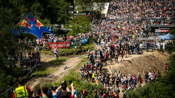 Downhill riders Seagrave and Pierron win big in Fort William