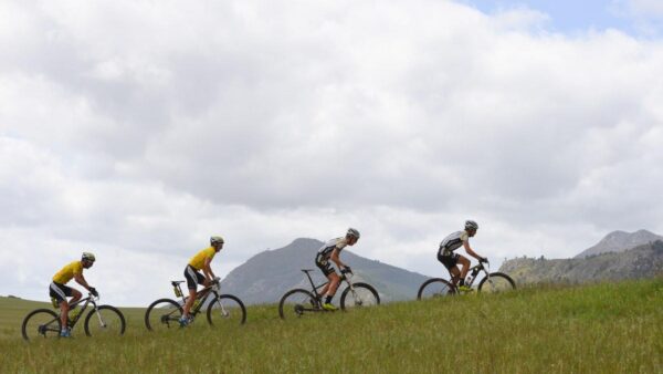 Scott win stage, Bulls retain Bridge Cape Pioneer Trek lead