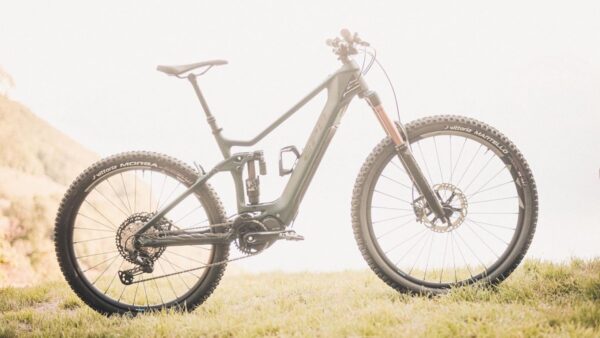 Shimano announces flagship EP8 e-bike system