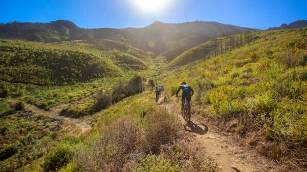 Kiwi Sam Gaze and Sweden’s Jennie Stenerhag claim Cape Town Cycle Tour MTB Challenge titles