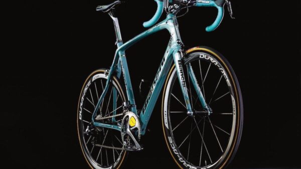 Custom Bianchi Infinito CV for Sep Vanmarcke