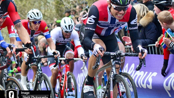 Gent-Wevelgem: Team Dimension Data drives the race into Wevelgem