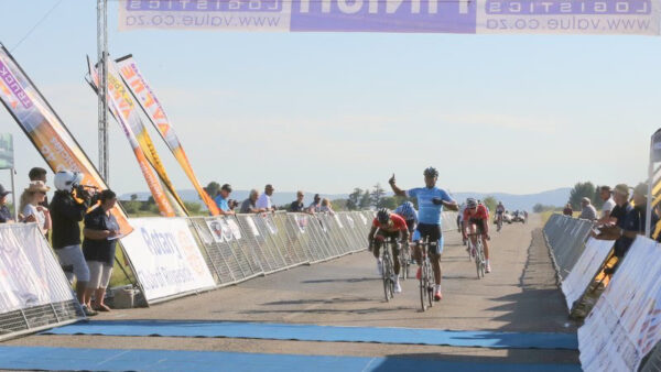 Telkom speedster, Hoffmann, takes his first scalp of 2016