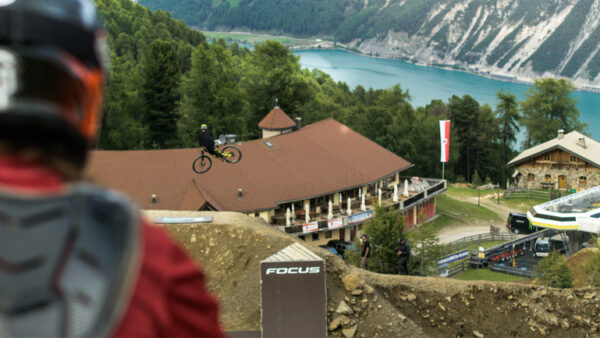 Photo Epic: 2017 Suzuki Nine Knights MTB