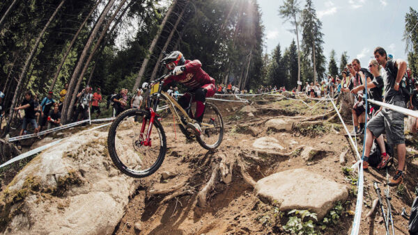 Pierron and Seagrave clinch classic wins on ‘toughest’ downhill track