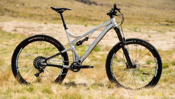 Bike Check: Morewood Zula LT prototype