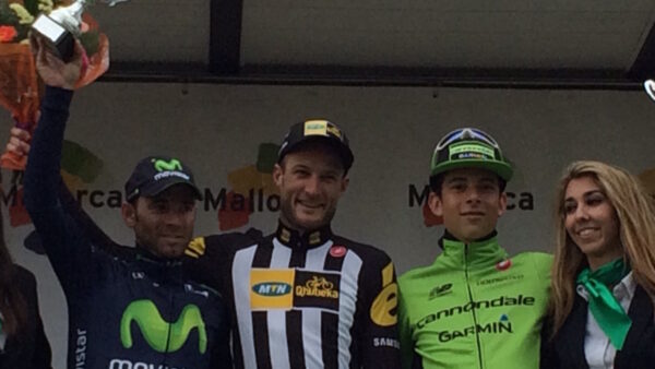 Great team effort sets up Steve Cummings for the win!