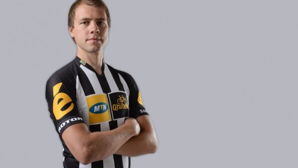 Edvald Boasson Hagen fractures clavicle in Gent-Wevelgem crash