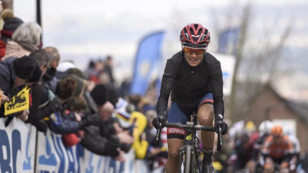 Moolman-Pasio rides to fourth place in Flanders