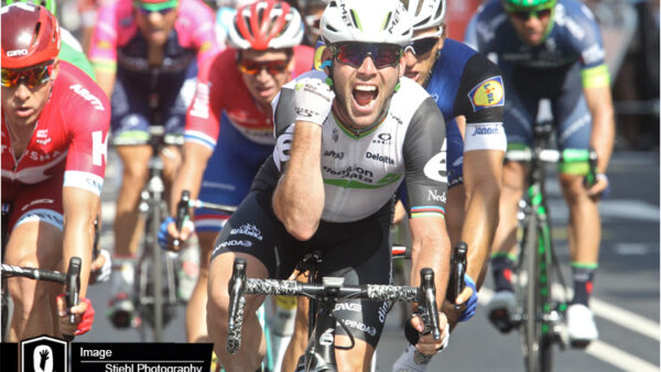 Mark Cavendish blasts to 3rd victory for Team Dimension Data