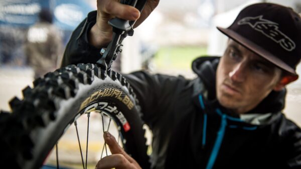 Schwalbe presents the first tread cutter specifically for MTB tires