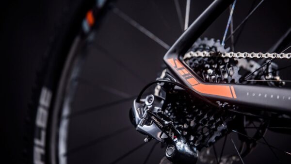 Paarl Media OMX Pro Team to ride Silverback’s Superbikes